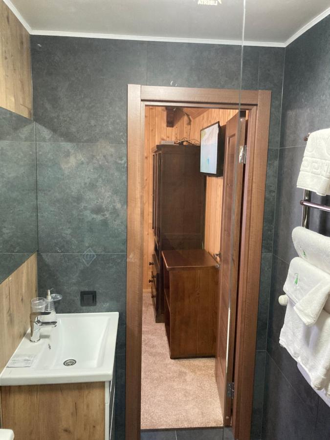 Hotel Adelis Jaremcze Zewnętrze zdjęcie